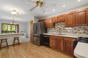 15606 Centennial Ct, Orland Park, IL 60462 - Photo 8