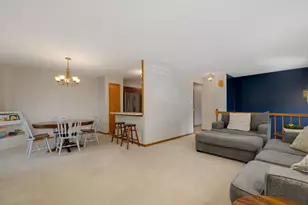 15606 Centennial Ct, Orland Park, IL 60462 - Photo 4