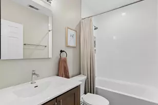1355 N Mohawk St, Chicago, IL 60610 - Photo 20
