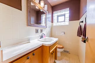 5859 W 64th St, Chicago, IL 60638 - Photo 16