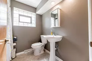 5859 W 64th St, Chicago, IL 60638 - Photo 14
