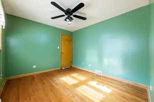 5859 W 64th St, Chicago, IL 60638 - Photo 12