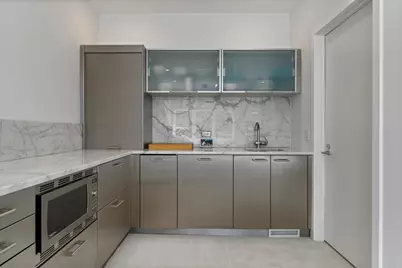 460 W Superior Street #4-5, Chicago, IL 60654 - Photo 34