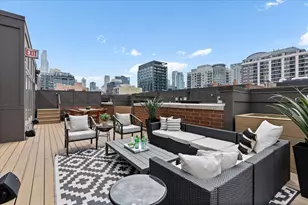 460 W Superior St, Chicago, IL 60654 - Photo 38
