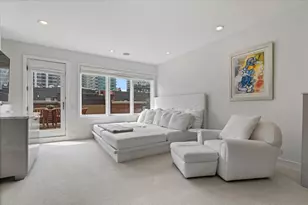 460 W Superior St, Chicago, IL 60654 - Photo 32