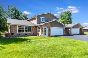 14907 Glen Wood Ln, Homer Glen, IL 60491 - Photo 2