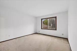 510 W Rockland Rd, Libertyville, IL 60048 - Photo 12