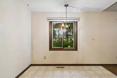 510 W Rockland Road, Libertyville, IL 60048 - Photo 6
