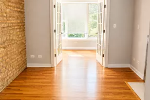 2002 W Birchwood Ave, Chicago, IL 60645 - Photo 6