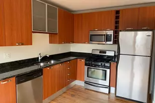 2002 W Birchwood Ave, Chicago, IL 60645 - Photo 2