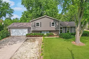 11S556 Book Rd, Naperville, IL 60564 - Photo 1