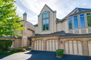 1576 S Kembley Ave, Palatine, IL 60067 - Photo 1