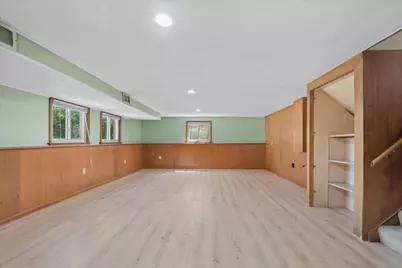 5832 Capulina Avenue, Morton Grove, IL 60053 - Photo 18