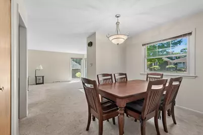5832 Capulina Avenue, Morton Grove, IL 60053 - Photo 4