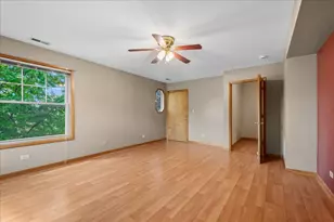 5832 Capulina Ave, Morton Grove, IL 60053 - Photo 14
