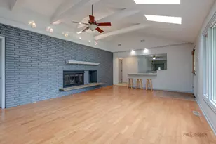 2508 Highland Dr, Lindenhurst, IL 60046 - Photo 12