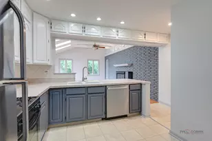 2508 Highland Dr, Lindenhurst, IL 60046 - Photo 18