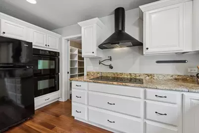 1040 N Charles Street, Naperville, IL 60563 - Photo 12