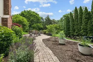 1040 N Charles St, Naperville, IL 60563 - Photo 30