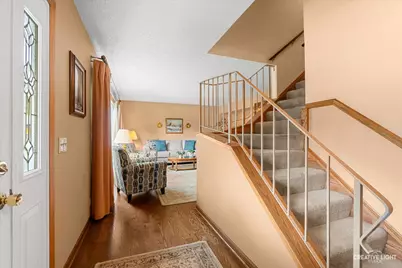 30W110 Avondale Court, Warrenville, IL 60555 - Photo 4