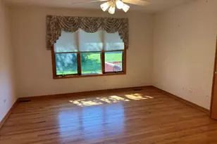 114 Deer Haven Ct, Crete, IL 60417 - Photo 10