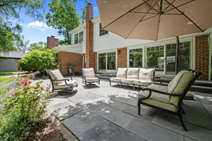 685 Wicklow Rd, Deerfield, IL 60015 - Photo 24