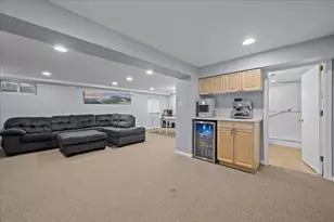 685 Wicklow Rd, Deerfield, IL 60015 - Photo 18