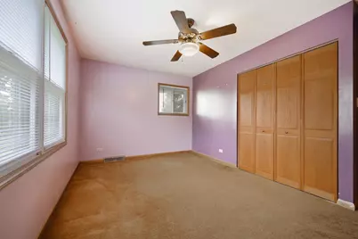 1381 Volkamer Trail, Elk Grove Village, IL 60007 - Photo 14