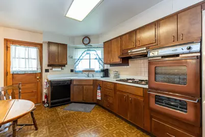70 Dover Drive, Des Plaines, IL 60018 - Photo 16