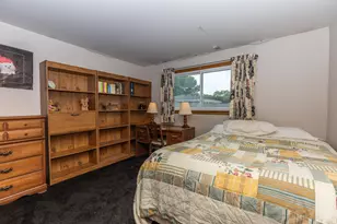 70 Dover Dr, Des Plaines, IL 60018 - Photo 22