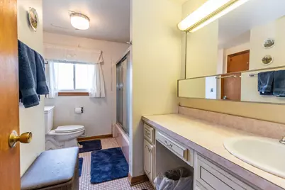 70 Dover Drive, Des Plaines, IL 60018 - Photo 26