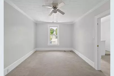 558 N Crystal Street, Elgin, IL 60123 - Photo 18