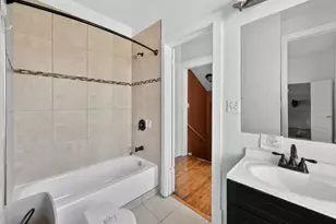 558 N Crystal St, Elgin, IL 60123 - Photo 26