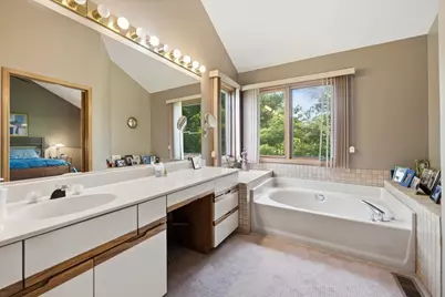1755 S Wiesbrook Road, Wheaton, IL 60189 - Photo 18