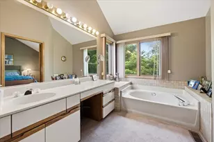 1755 S Wiesbrook Rd, Wheaton, IL 60189 - Photo 18