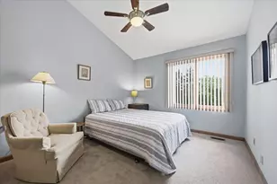 1755 S Wiesbrook Rd, Wheaton, IL 60189 - Photo 22