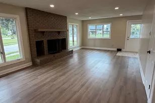 461 E Fullerton Ave S, Glendale Heights, IL 60139 - Photo 4