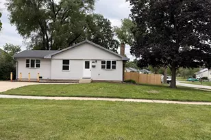 461 E Fullerton Ave S, Glendale Heights, IL 60139 - Photo 2