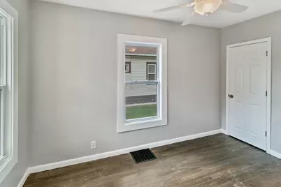 1518 Melrose Avenue, Waukegan, IL 60085 - Photo 6