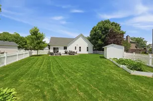 169 Sandalwood Ln, Bolingbrook, IL 60440 - Photo 18