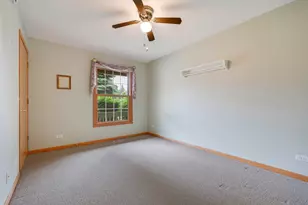639 Hampshire Dr, Hampshire, IL 60140 - Photo 16