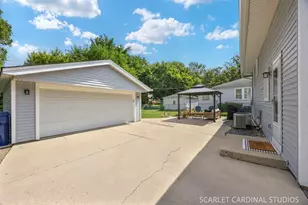 434 E Highland Ave, Villa Park, IL 60181 - Photo 24