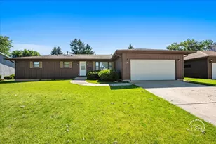 13 N Weston Ave, Elgin, IL 60123 - Photo 1