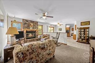 13 N Weston Ave, Elgin, IL 60123 - Photo 6
