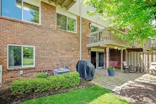 19W182 Ginny Ln E, Oak Brook, IL 60523 - Photo 34