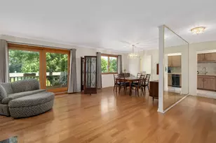 19W182 Ginny Ln E, Oak Brook, IL 60523 - Photo 10