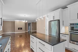 4 Joshua Ct, South Barrington, IL 60010 - Photo 12