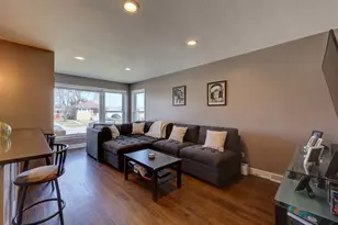 9973 Wilson Ave, Schiller Park, IL 60176 - Photo 6