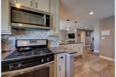 9973 Wilson Avenue, Schiller Park, IL 60176 - Photo 12