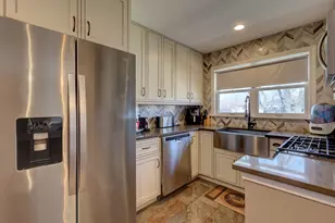 9973 Wilson Ave, Schiller Park, IL 60176 - Photo 10